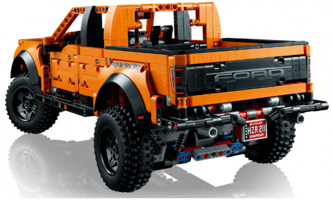 Конструктор LEGO Technic 42126 Ford F-150 Raptor - фото7