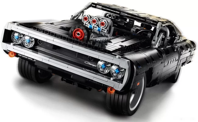 Конструктор Lego Technic 42111 Dodge Charger Доминика Торетто - фото4